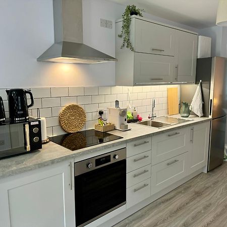 شقة Brand New Flat 5 With Free Parking And Fast Wifi يورك المظهر الخارجي الصورة