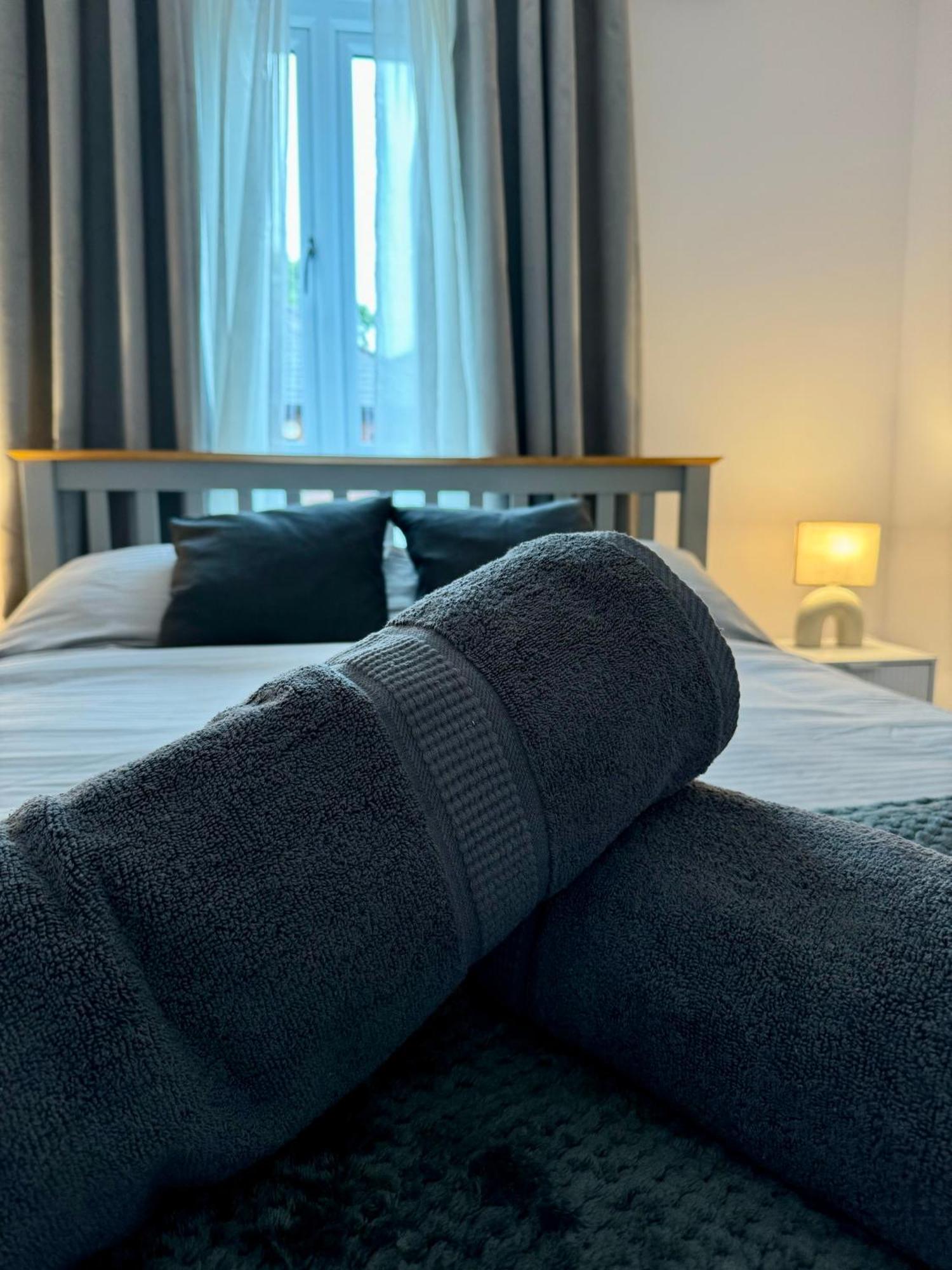 شقة Brand New Flat 5 With Free Parking And Fast Wifi يورك المظهر الخارجي الصورة
